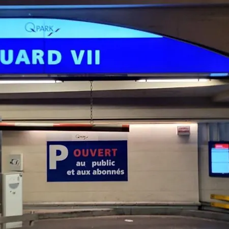 Private 72 M2, 2 Opera Madeleine Place Vendome Alojamento de Acomodação e Pequeno-almoço 4*