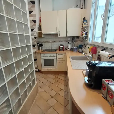 Private 72 M2, 2 Opera Madeleine Place Vendome Alojamento de Acomodação e Pequeno-almoço