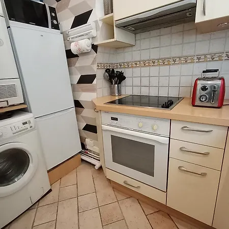 Private 72 M2, 2 Opera Madeleine Place Vendome Alojamento de Acomodação e Pequeno-almoço 4*
