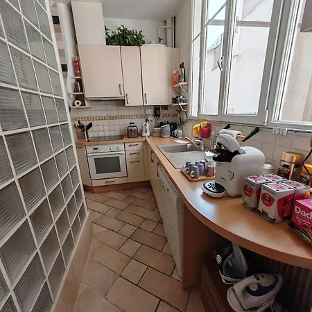 Centre Opera Madeleine Place Vendome Bed & Breakfast Parijs