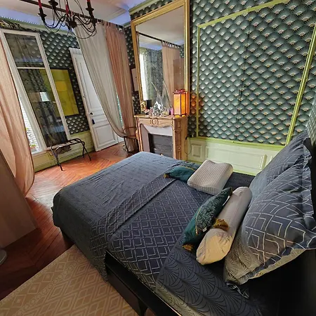 Centre Opera Madeleine Place Vendome 4*